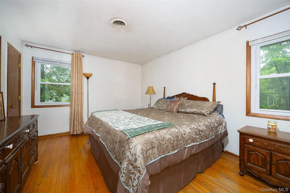 Photo of 2 Lawrence Road