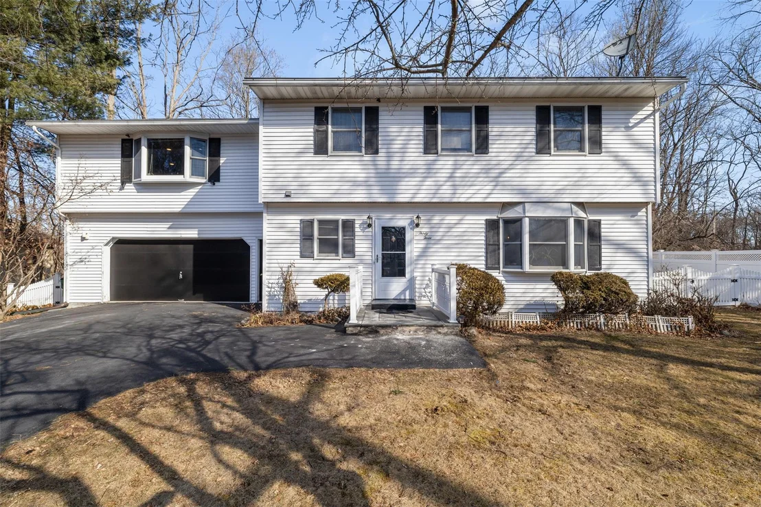 Photo of 33 Ireland Drive