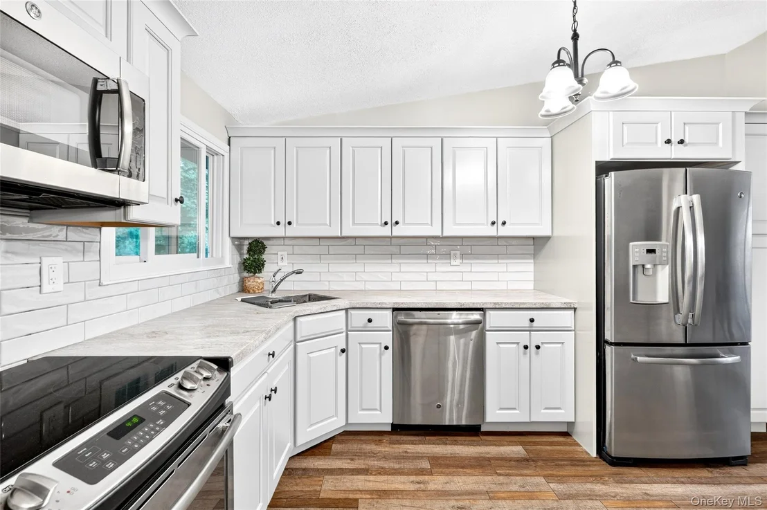 Photo of 23 Howard Avenue