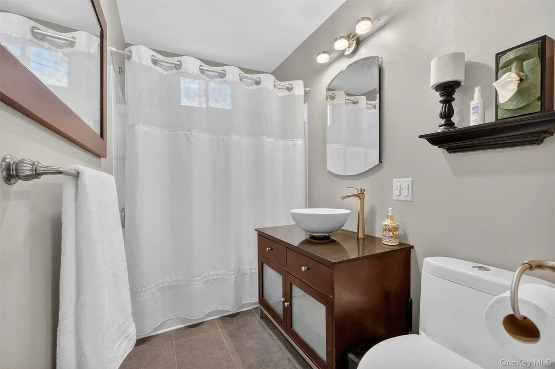Photo of 255 Haviland Drive