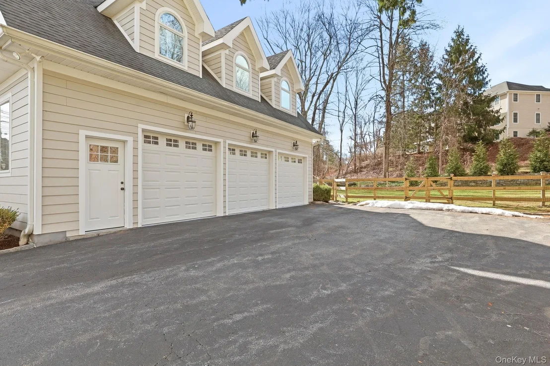 Photo of 16 Hall Road