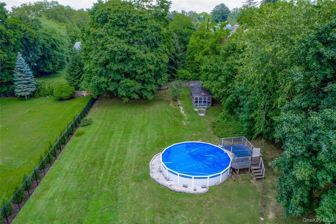 Photo of 116 Bradford Avenue