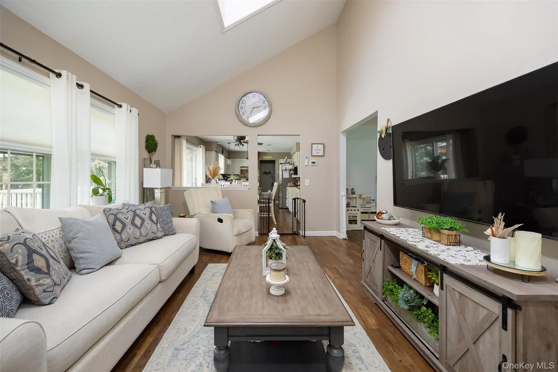 Photo of 6 Grapevine Place