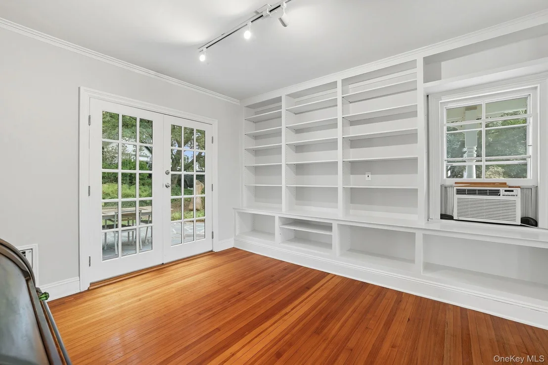 Photo of 95 Edgemont Road