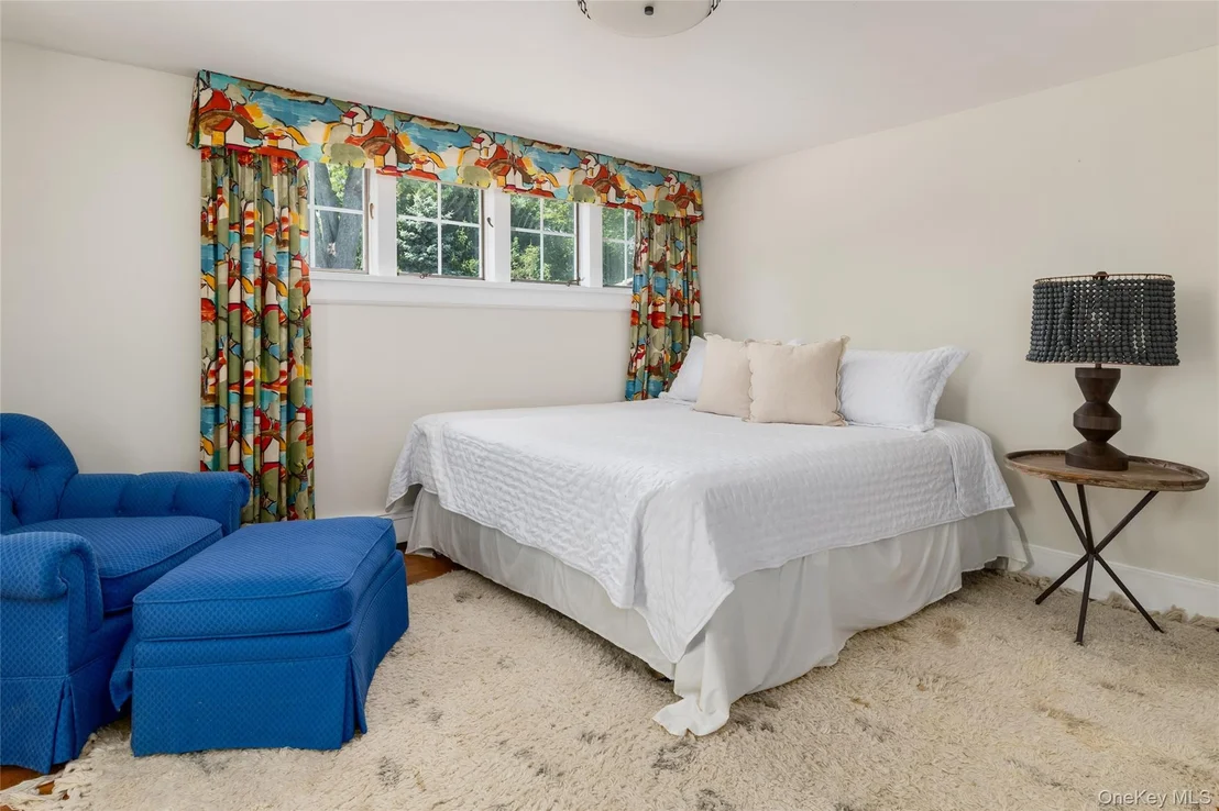 Photo of 87 Hix Avenue