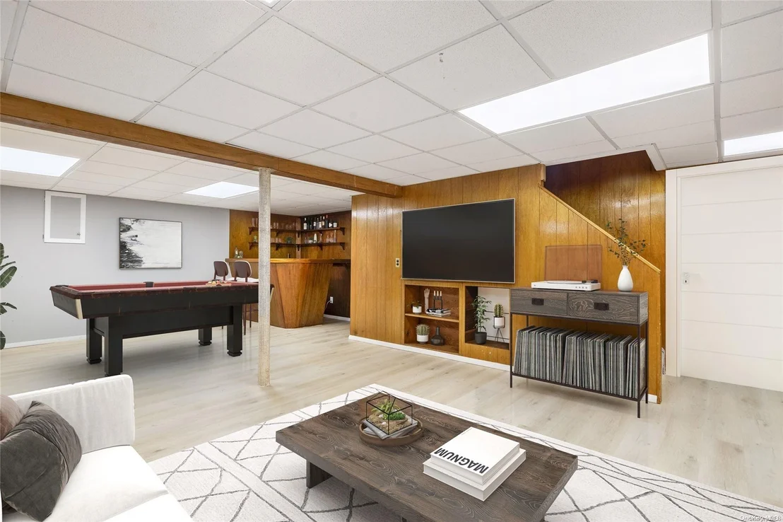 Photo of 102 Southern Parkway