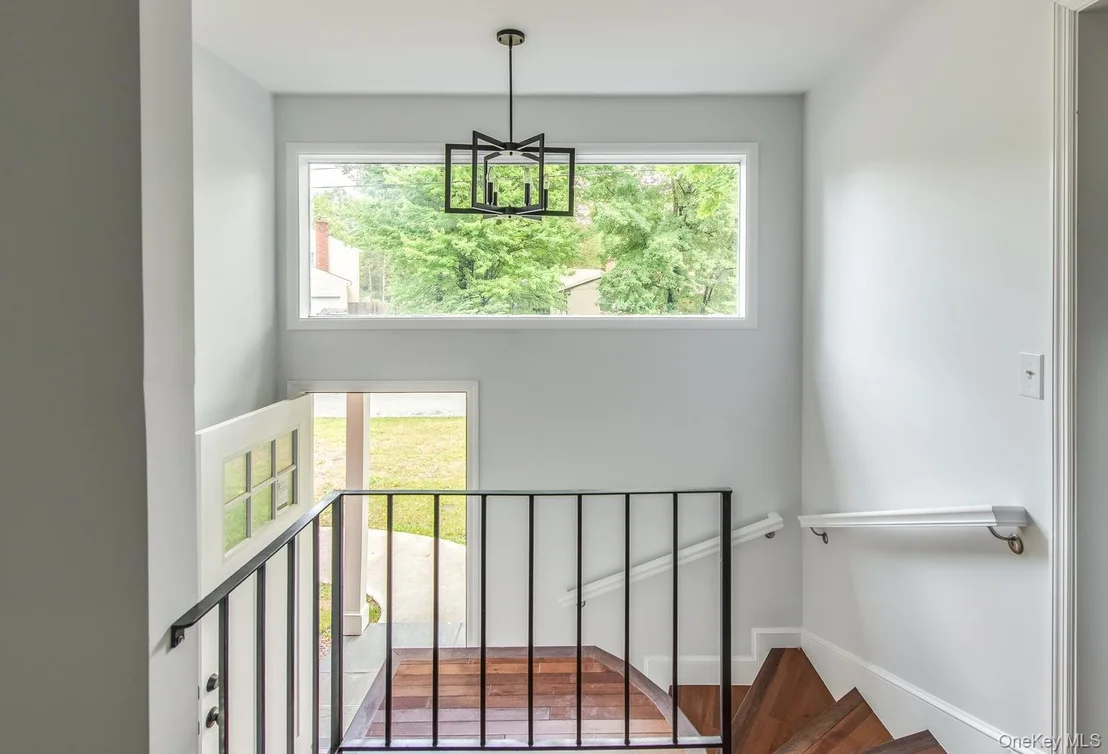 Photo of 33 Horizon Hill Drive