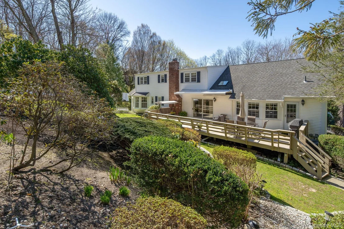 Photo of 32 Fairway Place