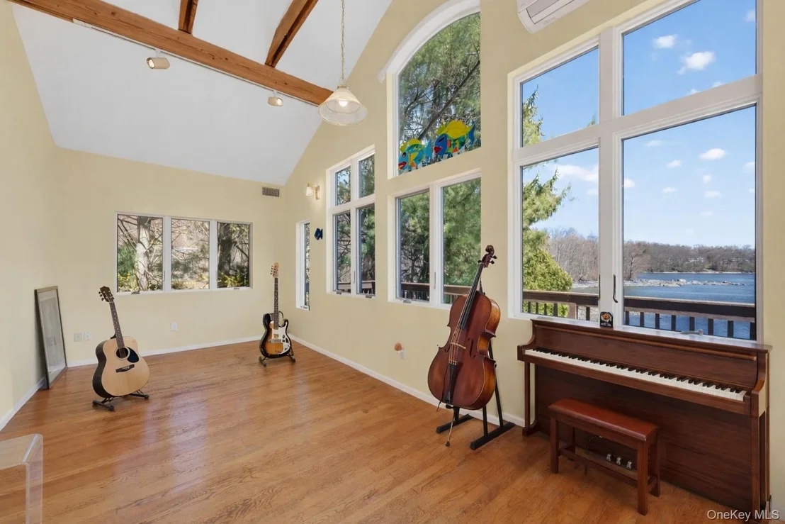 Photo of 3 Lakeside Road