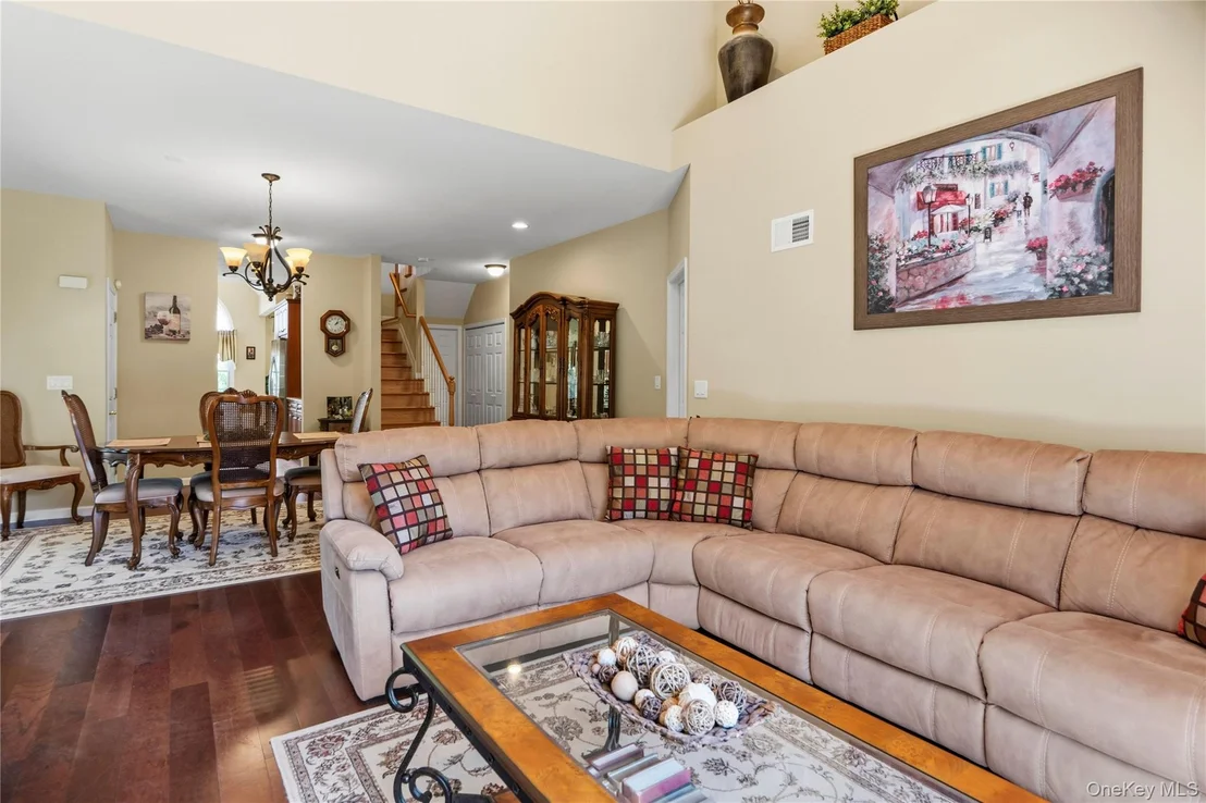 Photo of 51 Eagle Circle