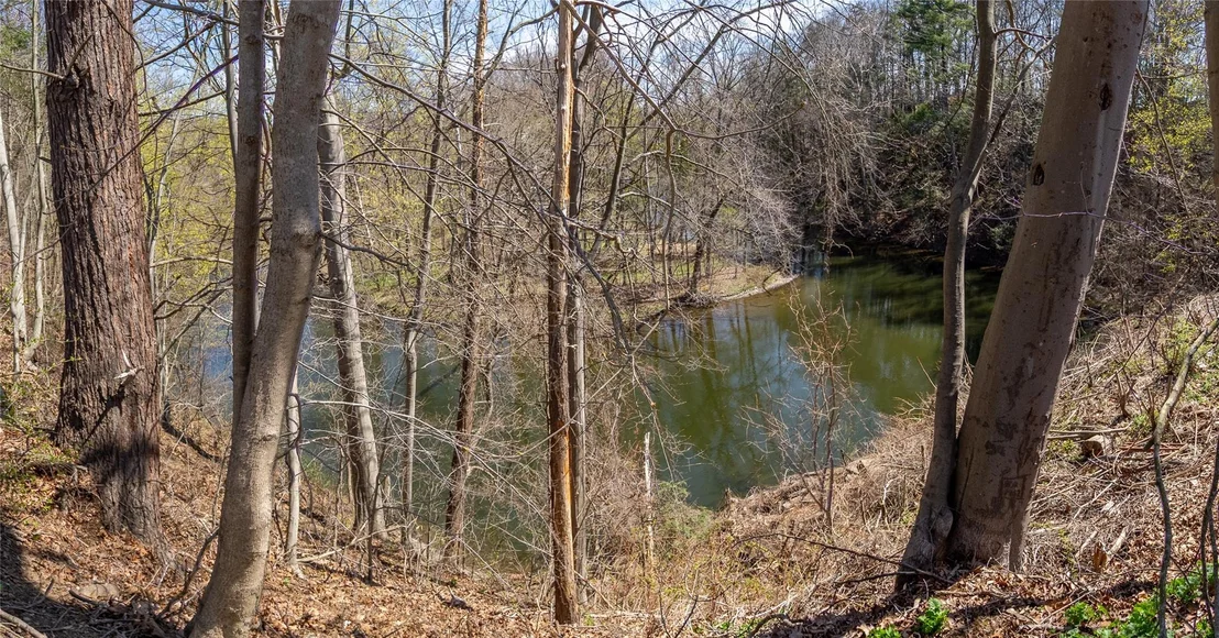 Photo of 37 Lincoln Drive