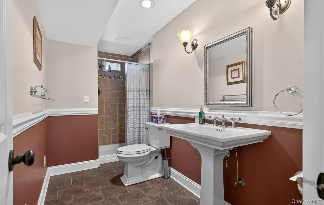 Photo of 33 Oceanview Boulevard