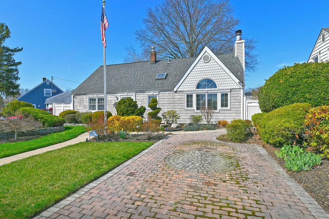Photo of 65 Meadow Lane