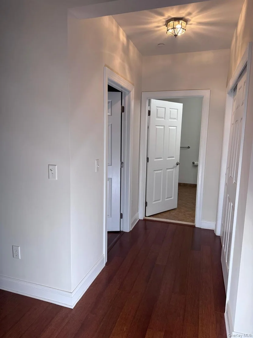 Photo of 622 Regency Drive