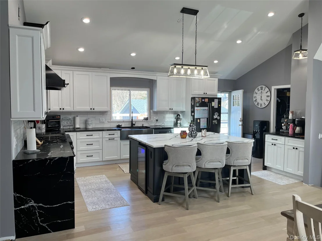 Photo of 15 Highview Avenue
