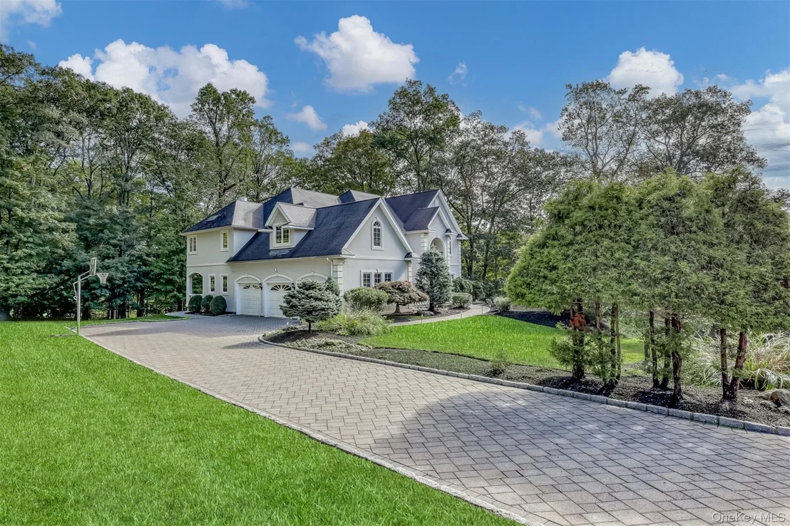 Photo of 30 Senator Levy Drive