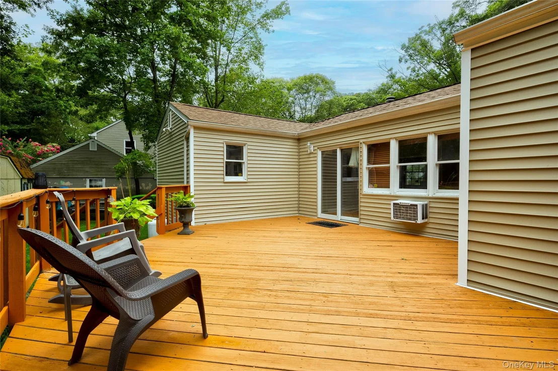 Photo of 238 Locust Drive