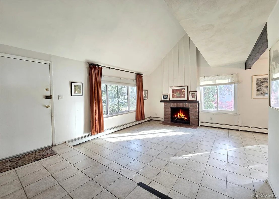 Photo of 48 Glenmere Lane