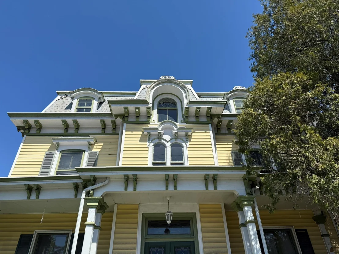 Photo of 1204 Main Street