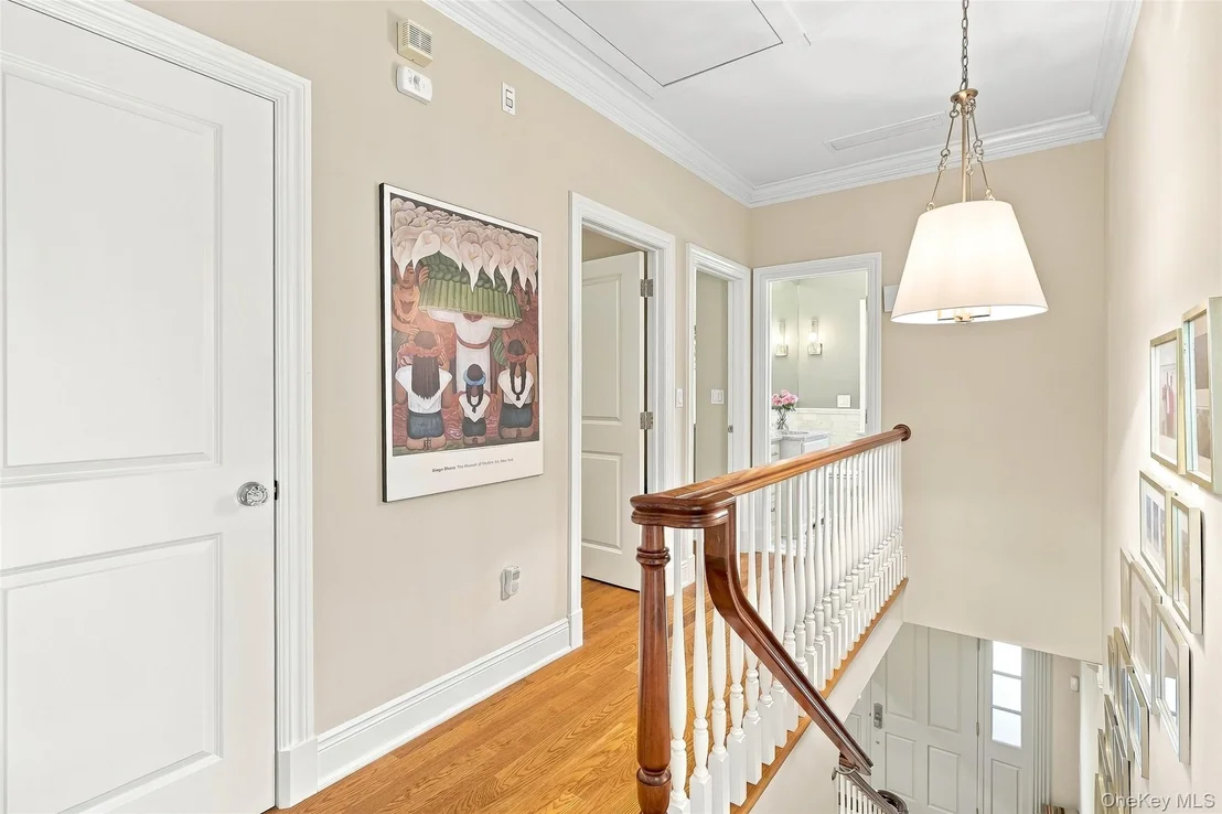Photo of 102 Florence Avenue