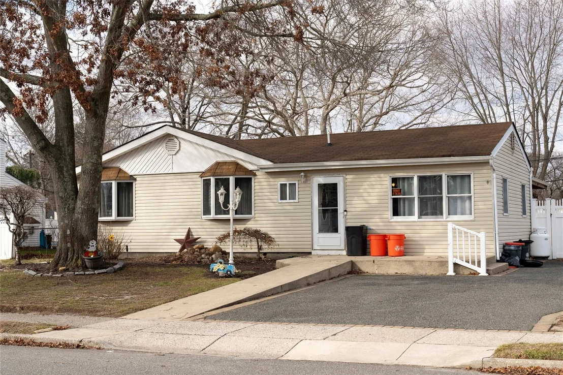 Photo of 14 Imperial Drive