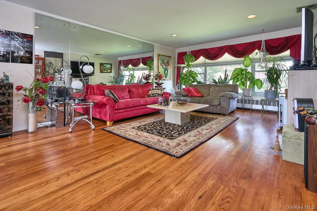 Photo of 1067 Ashley Drive