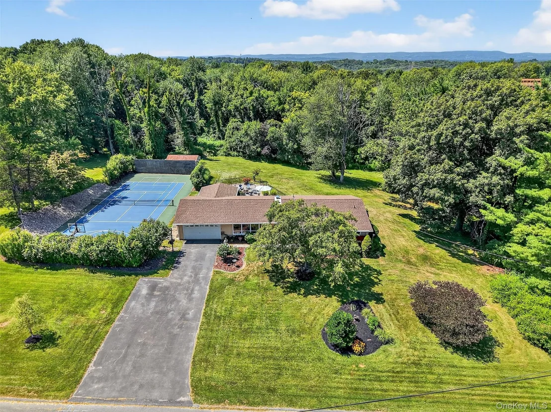 Photo of 14 High Point Drive