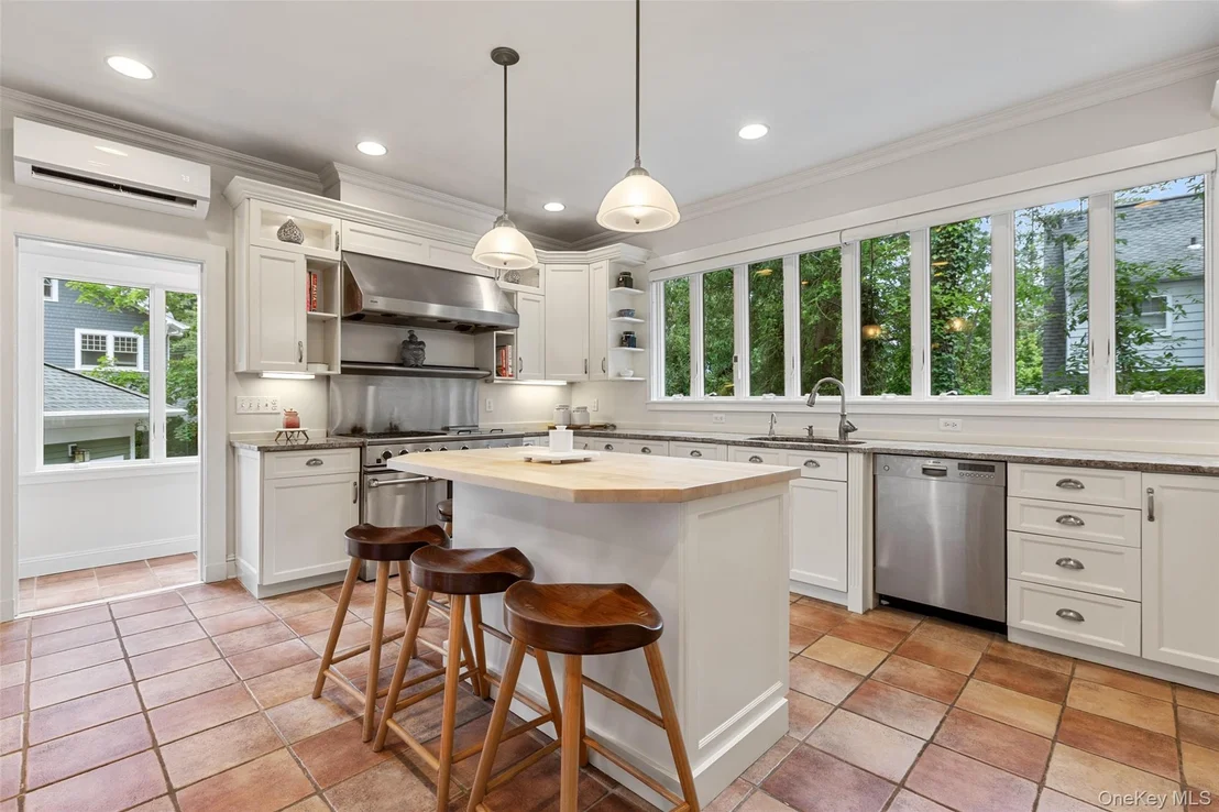 Photo of 32 Lynden Street