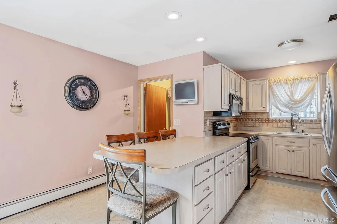 Photo of 51 Trout Brook Lane