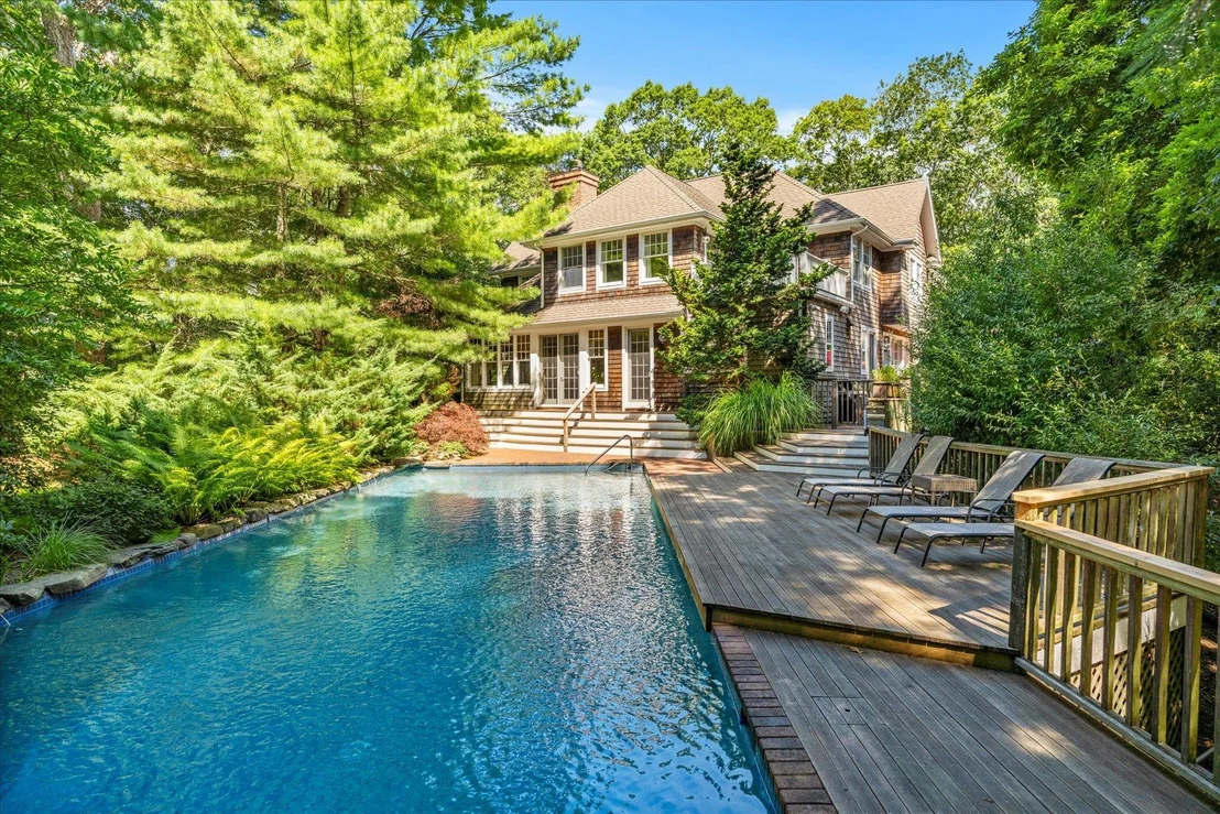 Photo of 53 Cedar Lane W