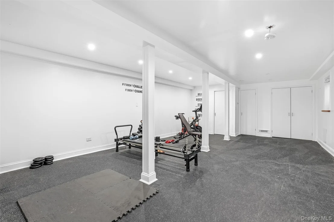 Photo of 440 Sterling Road