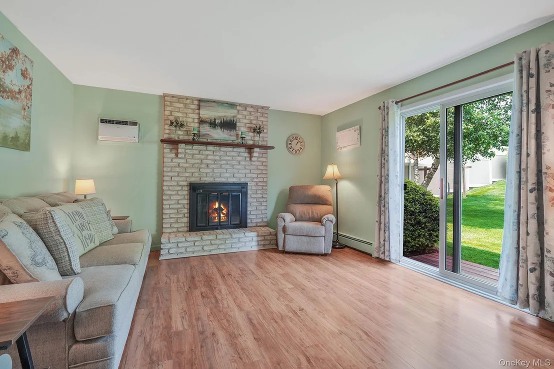 Photo of 86 Rustic Avenue