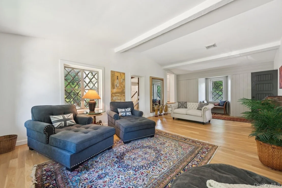 Photo of 15 Lloyd Harbor Road
