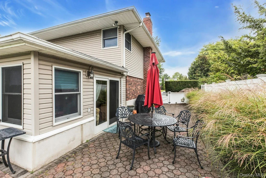 Photo of 12 Whitebirch Lane