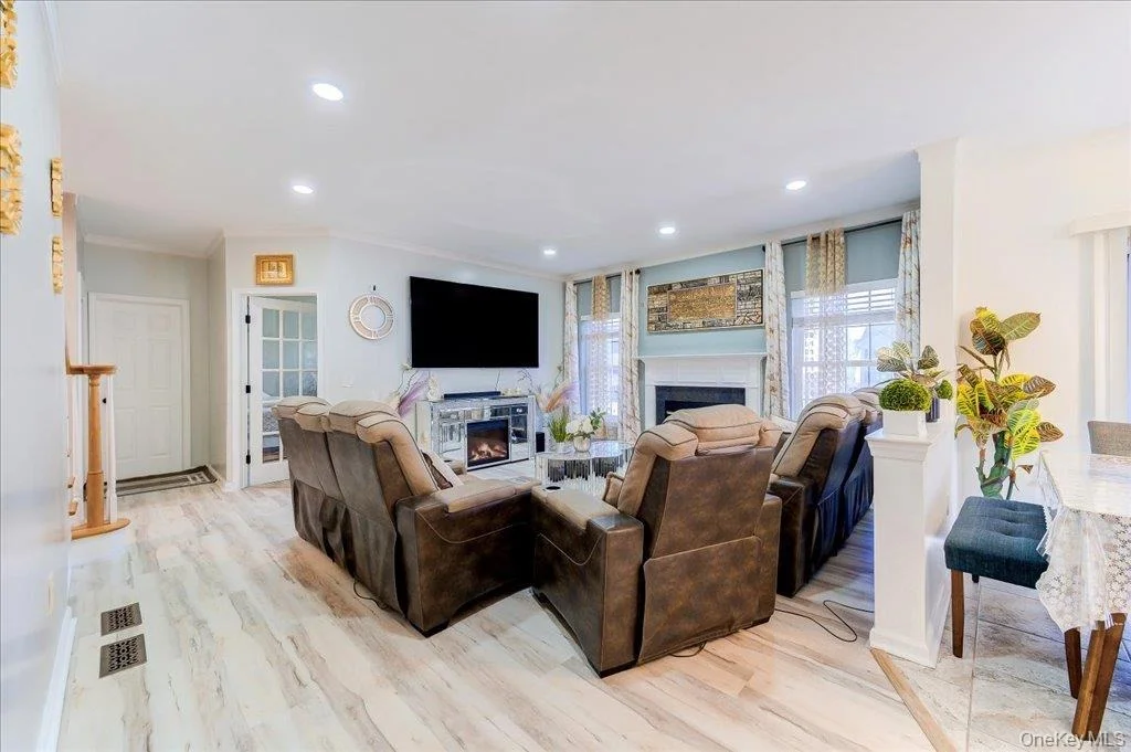Photo of 2723 Colonial Drive