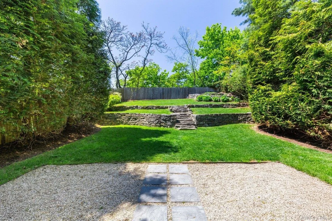 Photo of 34 Davis Avenue