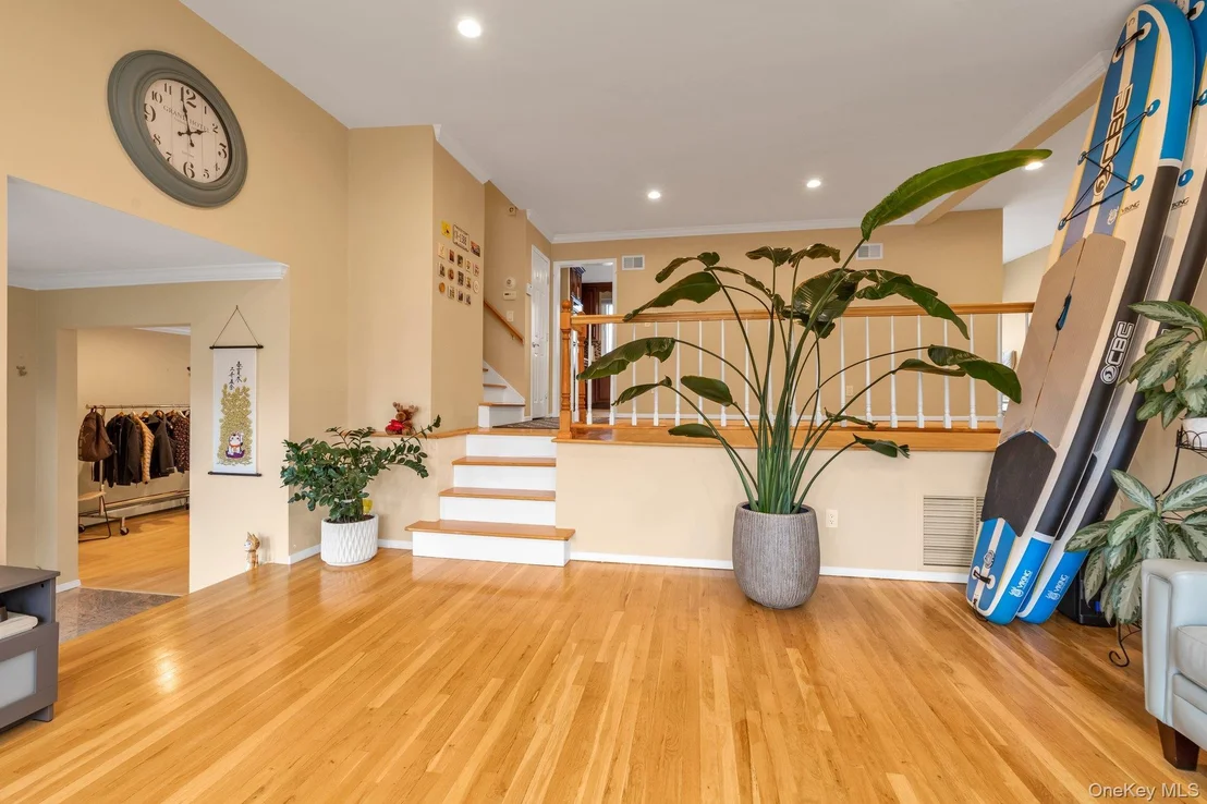 Photo of 2884 Bay Drive