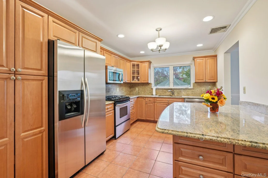 Photo of 808 Wolfs Lane