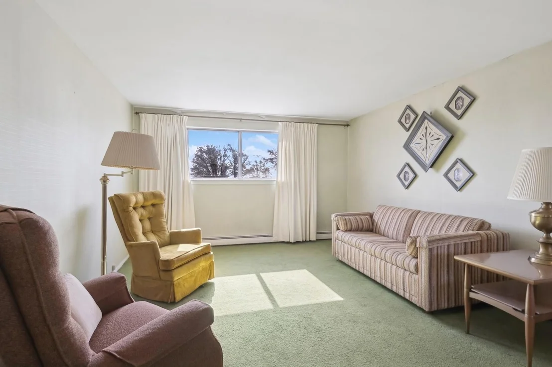 Photo of 314 Plainview Road