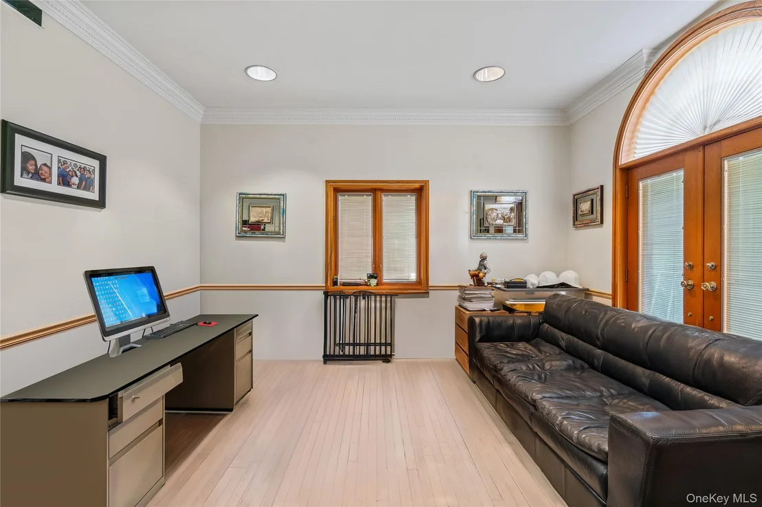 Photo of 6 Summit Place