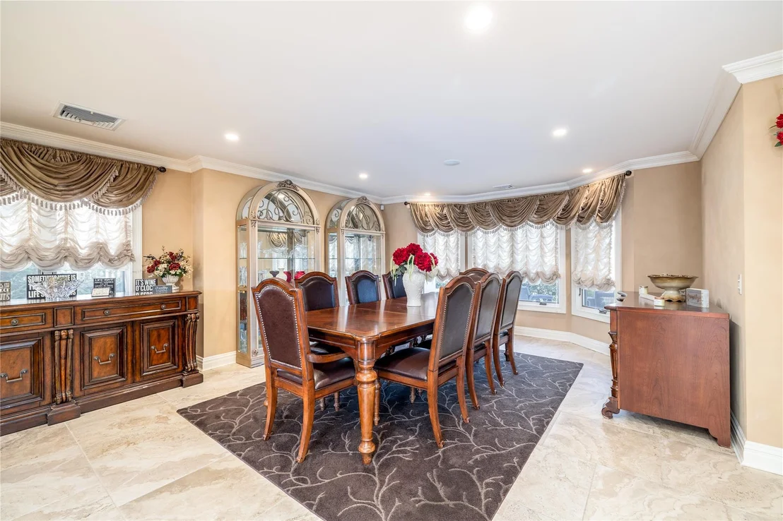 Photo of 3844 Carrel Boulevard