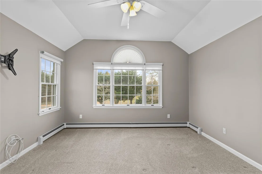 Photo of 110 Peconic Bay Boulevard