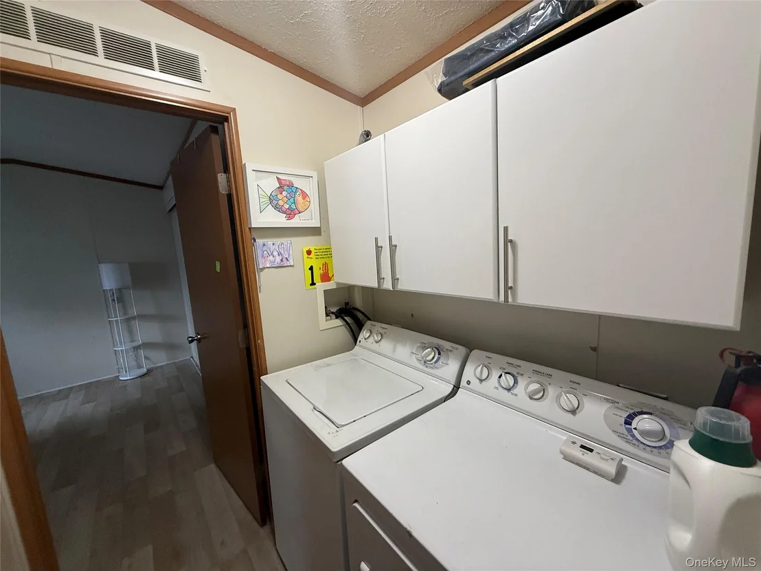 Photo of 424 Sandgate Drive