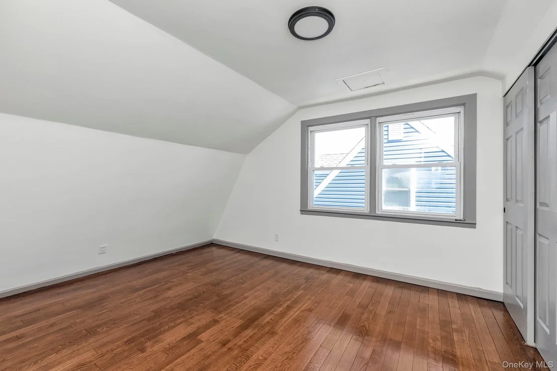 Photo of 43 Westside Avenue