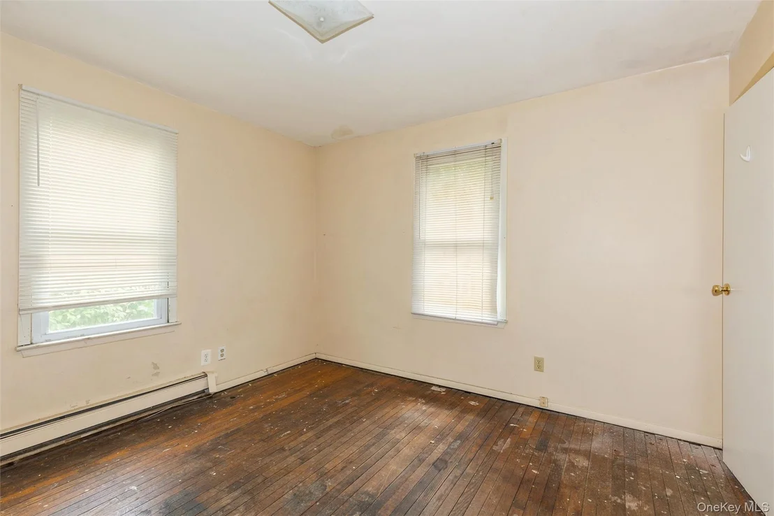 Photo of 23 S Summit Avenue