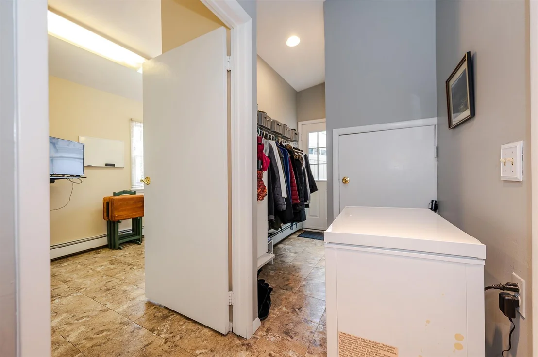 Photo of 2091 North Drive