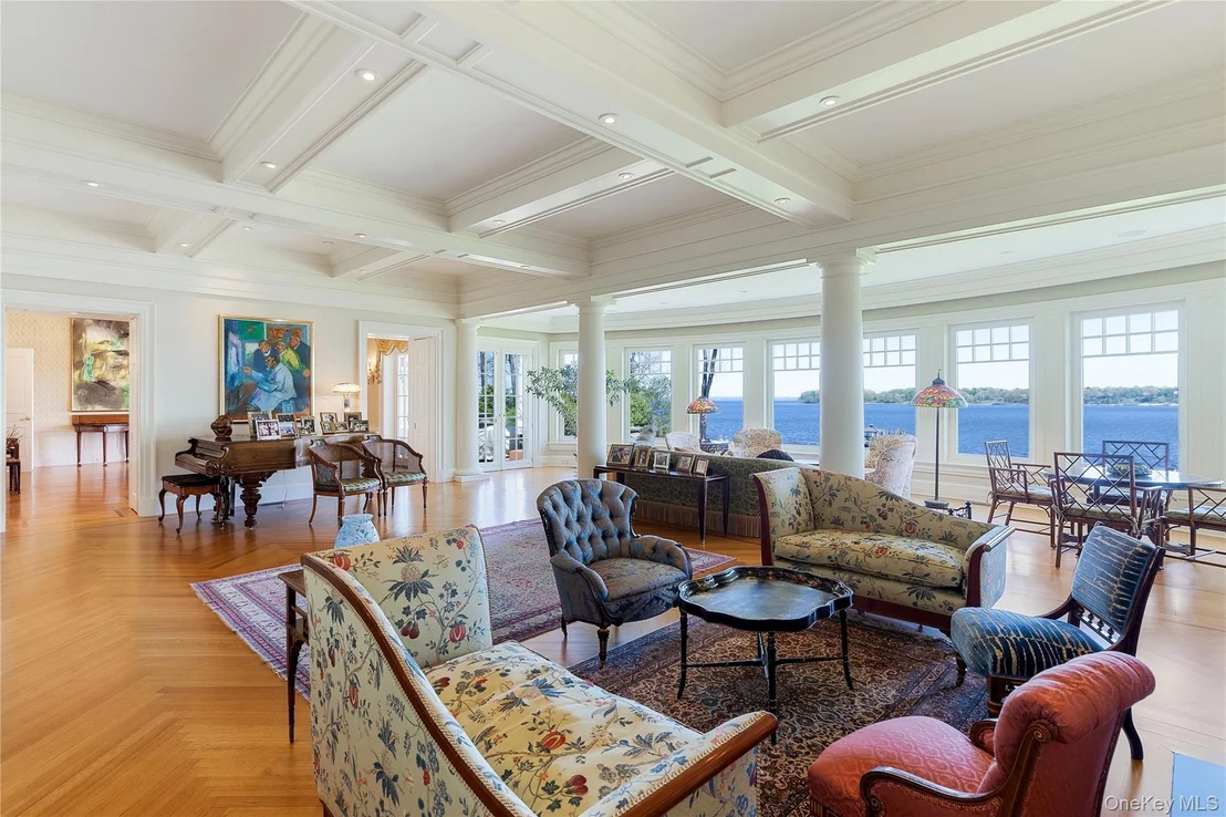 Photo of 227 Dock Lane