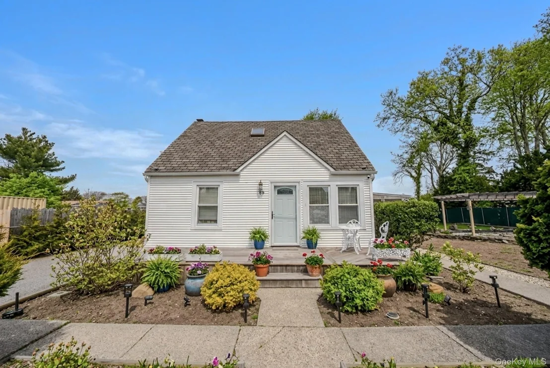 Photo of 33 Manor Drive