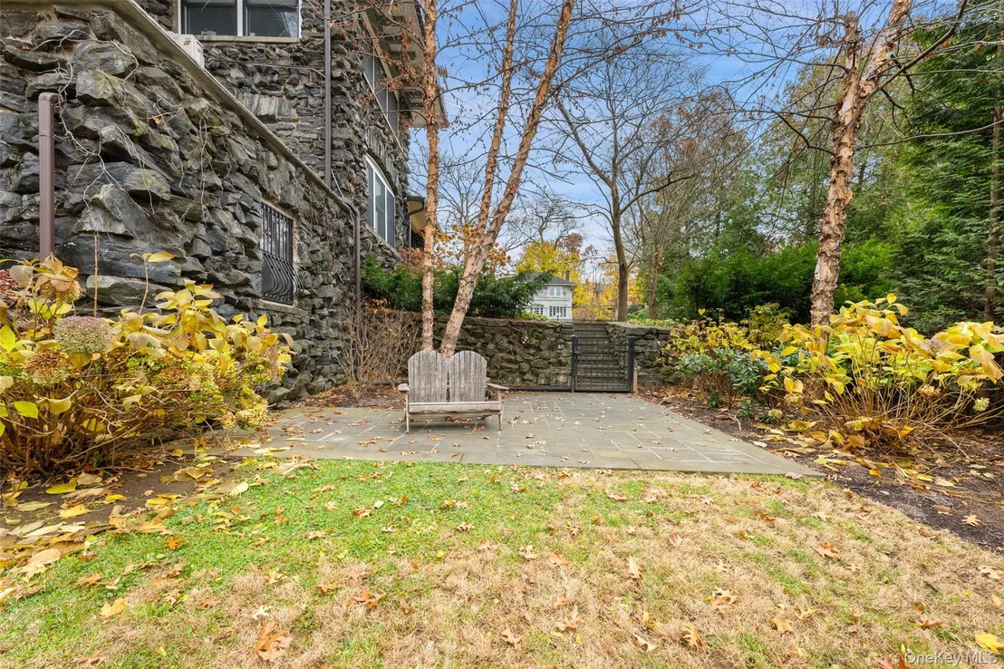 Photo of 65 Harmon Avenue