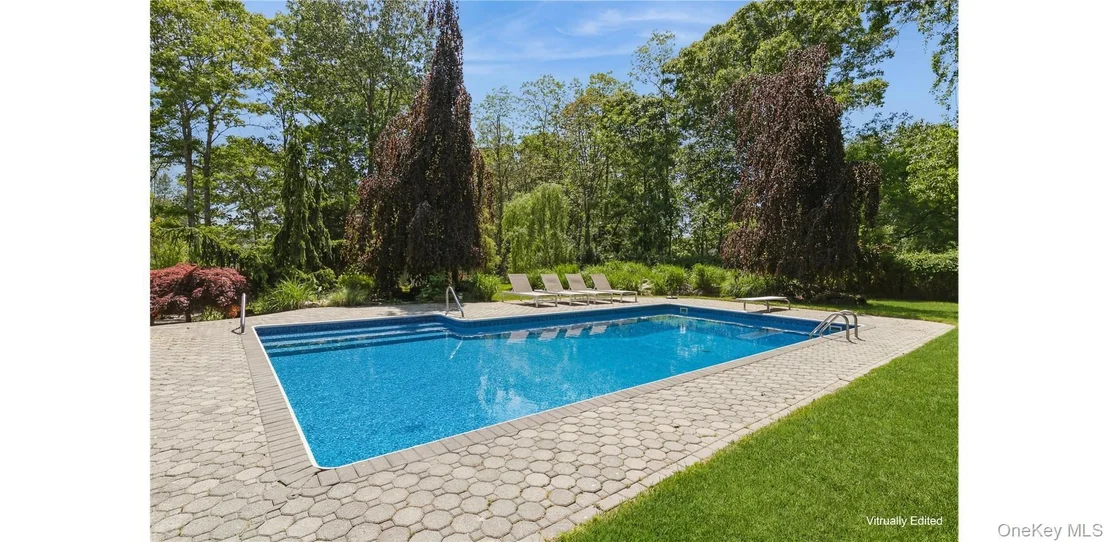 Photo of 212 Fairway Drive